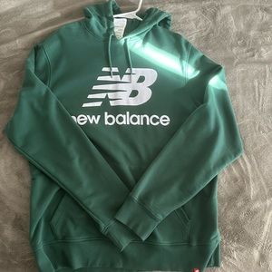 Green New balance hoodie